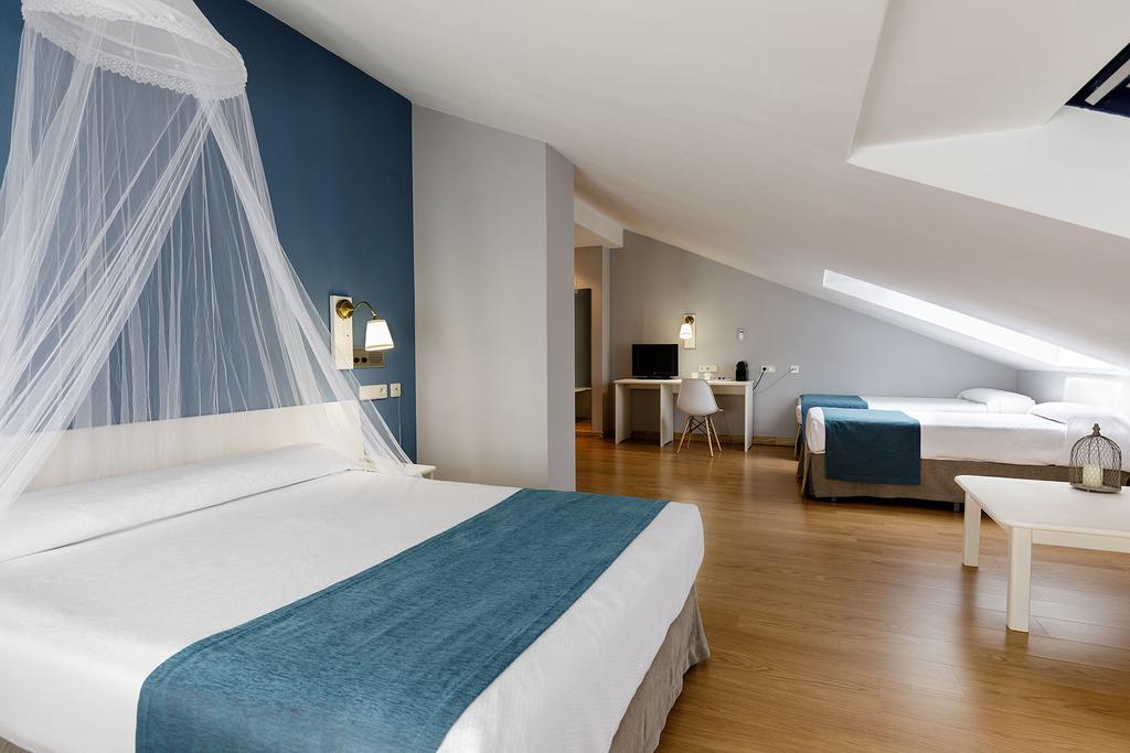 Hotel Jakue Puente la Reina Exteriér fotografie